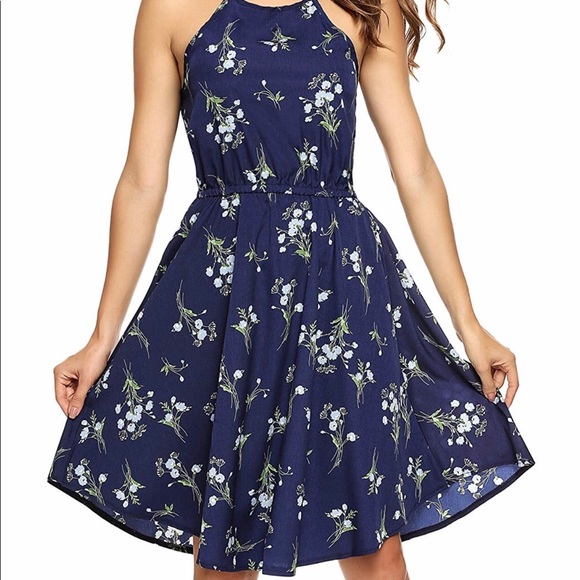 Dresses & Skirts - Pretty Halter Neck Backless chiffon floral dress